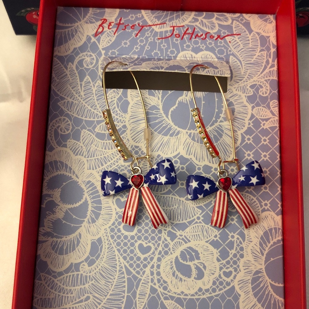 Betsey Johnson Americana Gold Tone Red, White & Blue Bow Drop Earrings NWT & Box
